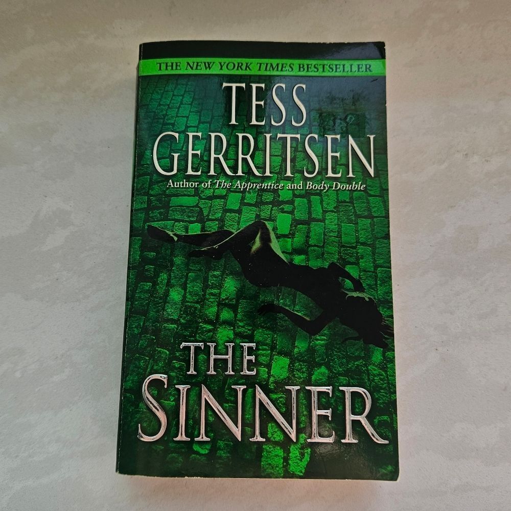 The Sinner by Tess Gerritsen Book